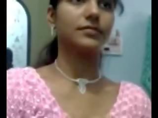 Bewitching Notrth indian aunty boobs