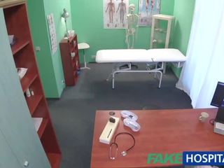 Fakehospital sedutor russa paciente necessidades grande difícil peter para ser prescribed exposição